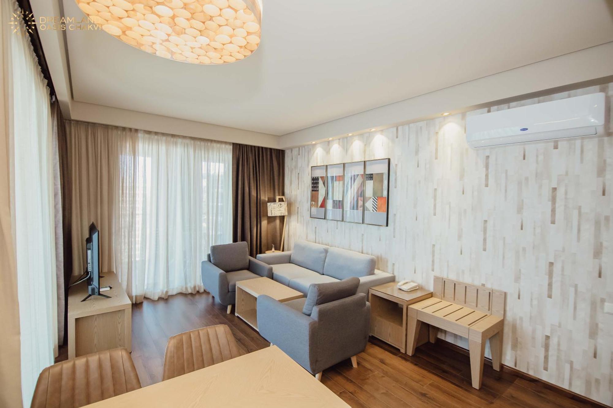 Dreamland Oasis Aparthotel Kobuleti Bagian luar foto