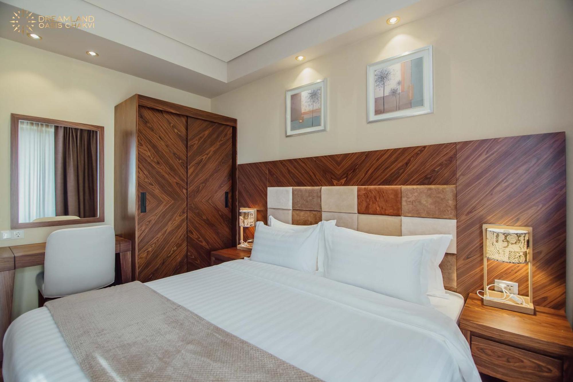 Dreamland Oasis Aparthotel Kobuleti Bagian luar foto
